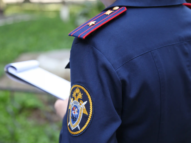 В Оренбургском районе мужчина напал на знакомого с доской и ножом