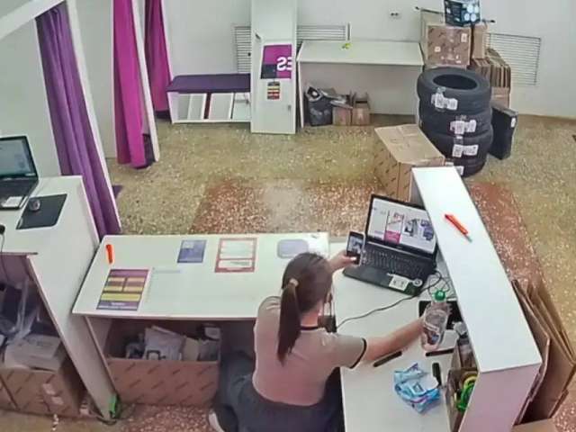 В Первомайском районе сотрудница ПВЗ подозревается в мошенничестве на 76 тысяч рублей