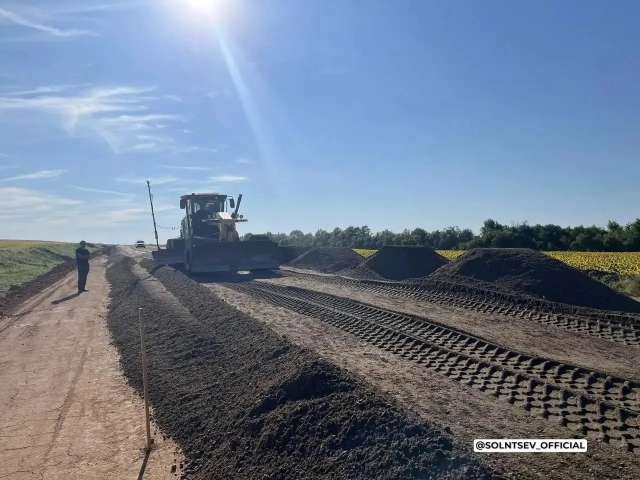  В Оренбуржье реконструируют участок дороги Октябрьское – Комиссарово