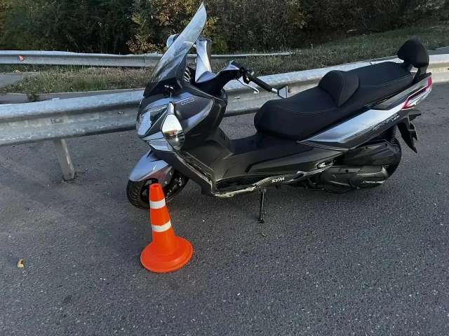 В Оренбурге пенсионер на скутере столкнулся с авто, пострадавшего увезли в больницу