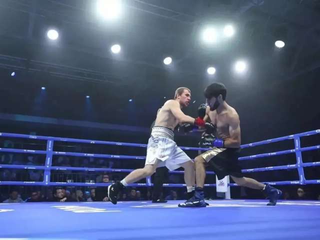 В Оренбурге стартовал вечер профессионального бокса
