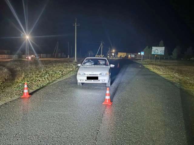 В Кваркенском районе легковушка наехала на пешехода