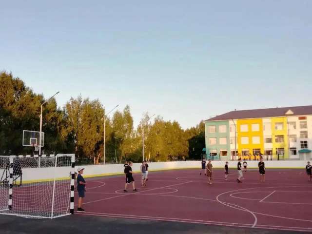 В Саракташе открылась современная спортплощадка, объединяющая классику и инновации