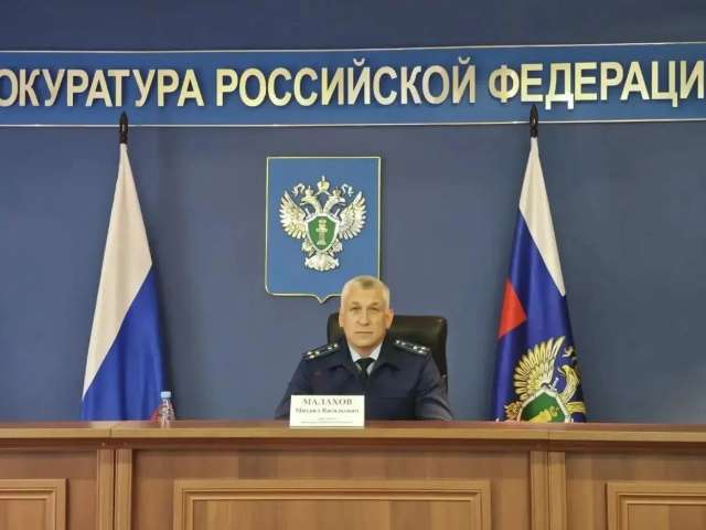 Зампрокурора Оренбуржья взял на контроль обращения жителей Асекеевского района