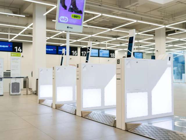 В новом терминале Оренбурга заработали стойки самостоятельной регистрации и сдачи багажа