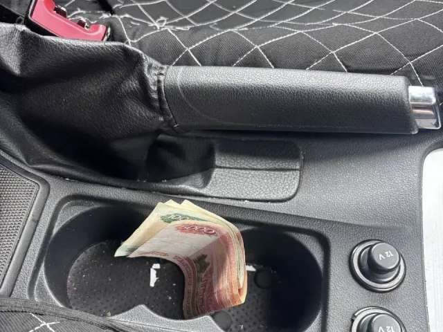 В Оренбурге иностранца задержали за попытку подкупить инспектора ДПС
