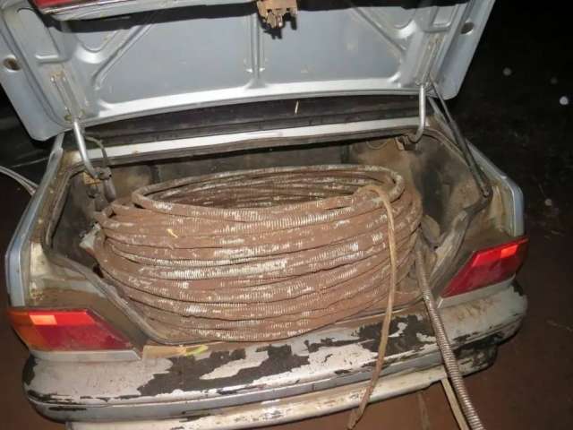 В Новосергиевском районе двое мужчин похитили кабель с нефтяного месторождения