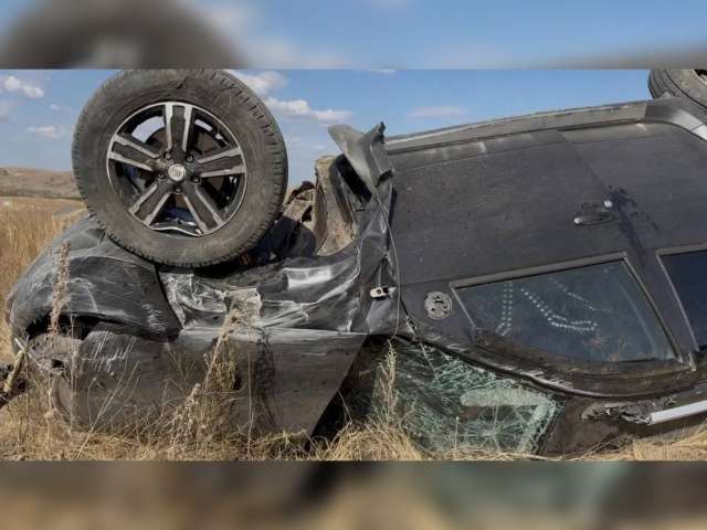 Под Кувандыком с трассы слетел «Рено Дастер». Водитель оказался в больнице