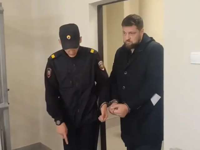 «Тракторная взятка» на 15 млн: экс-глава фирмы в Оренбуржье арестован за крупную взятку