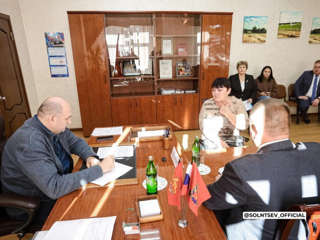От нехватки хирурга до закрытия службы СФР: что волнует жителей Кваркено и как реагирует власть