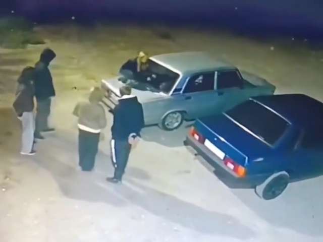 В Оренбуржье поездка на багажнике закончилась для 15-летней девочки травмой