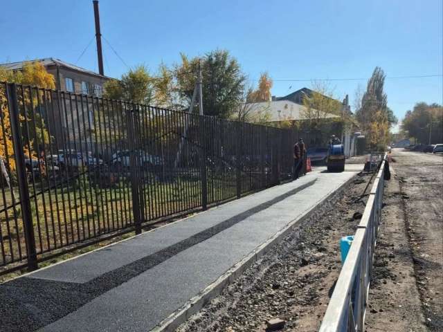 В Оренбурге продолжается ремонт улицы Курача