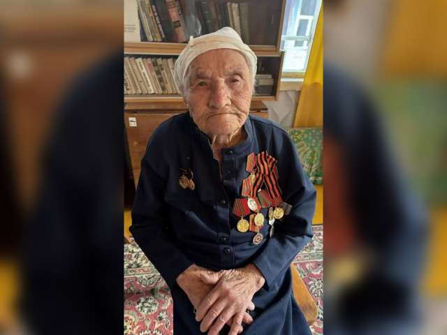Столетний юбилей отметила труженица тыла из Кувандыка 