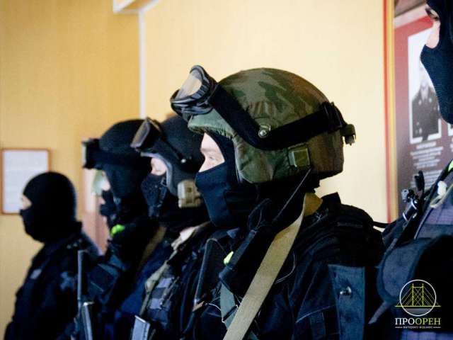 В Оренбурге сотрудница салона сотовой связи зарегистрировала SIM-карты на подложные личные данные