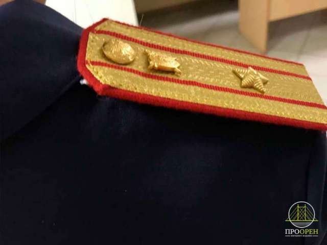 В Оренбурге мужчину обвиняют в убийстве знакомого во время застолья
