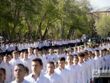 В парке им. Ленина в Оренбурге станцевали Вальс Победы