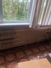 Из-за дождей в одной из школ Оренбурга обвалилась штукатурка