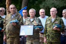 Возложили цветы и почтили память павших: в Оренбурге отмечают День ВДВ