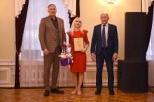 Лучшие оренбургские родители получили городские награды