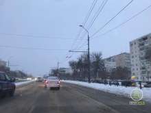 В Оренбурге снежный коллапс — улицы завалены снегом