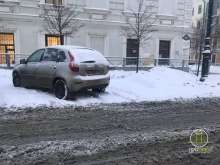 В Оренбурге снежный коллапс — улицы завалены снегом