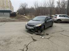 В Оренбурге под колеса автомобиля попал водитель электровелосипеда