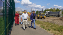 В Оренбурге продолжается комплексное благоустройство территории школы № 65