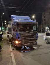В Оренбурге «Лада Гранта» столкнулась с большегрузом. В ДТП погибла женщина