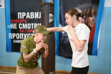 Александр Поветкин и Екатерина Сычева провели мастер-класс для юных боксеров в Оренбурге