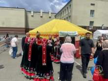 На площади Ленина в Оренбурге отпраздновали День России