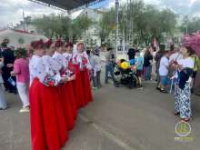 На площади Ленина в Оренбурге отпраздновали День России