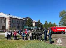  Вдохновляя на подвиги: оренбургских детей познакомили с профессией пожарного