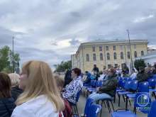 В Оренбурге у Музея истории города прошел концерт ко Дню Победы