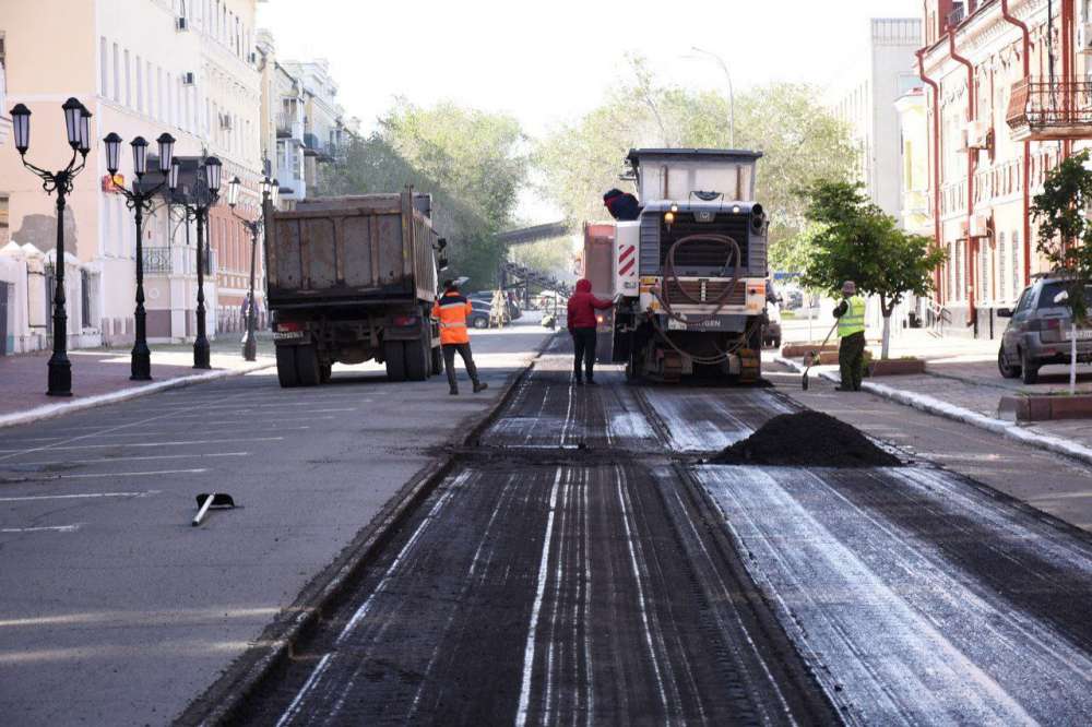 В Оренбурге приводят в порядок проблемные участки дорог