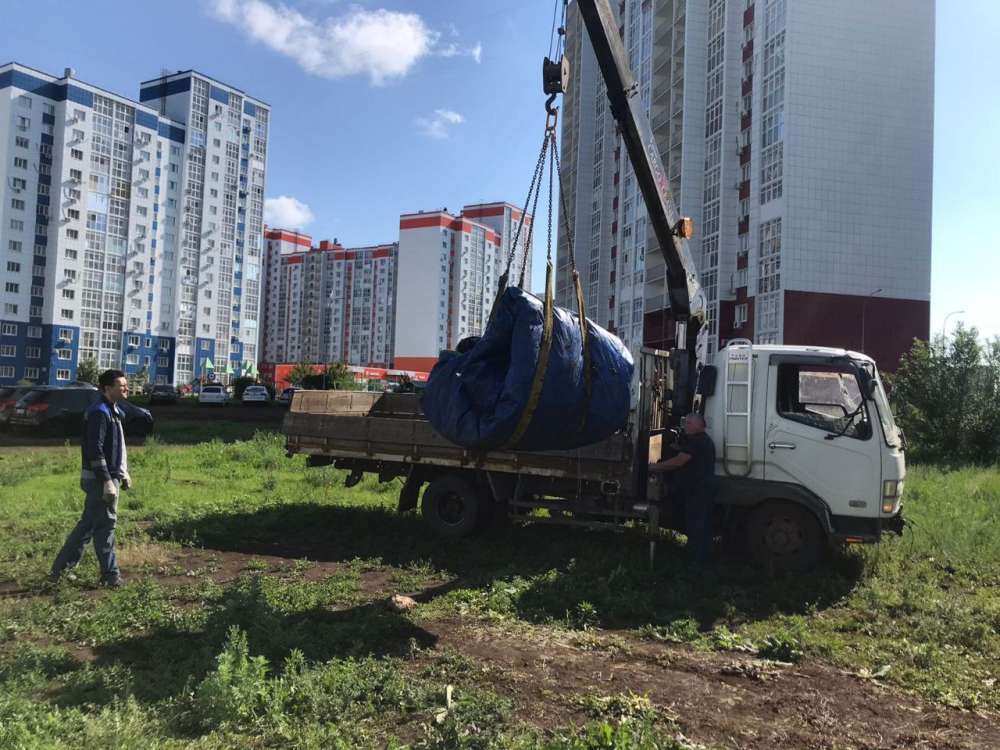 В Оренбурге убрали незаконный аттракцион с проспекта Победы