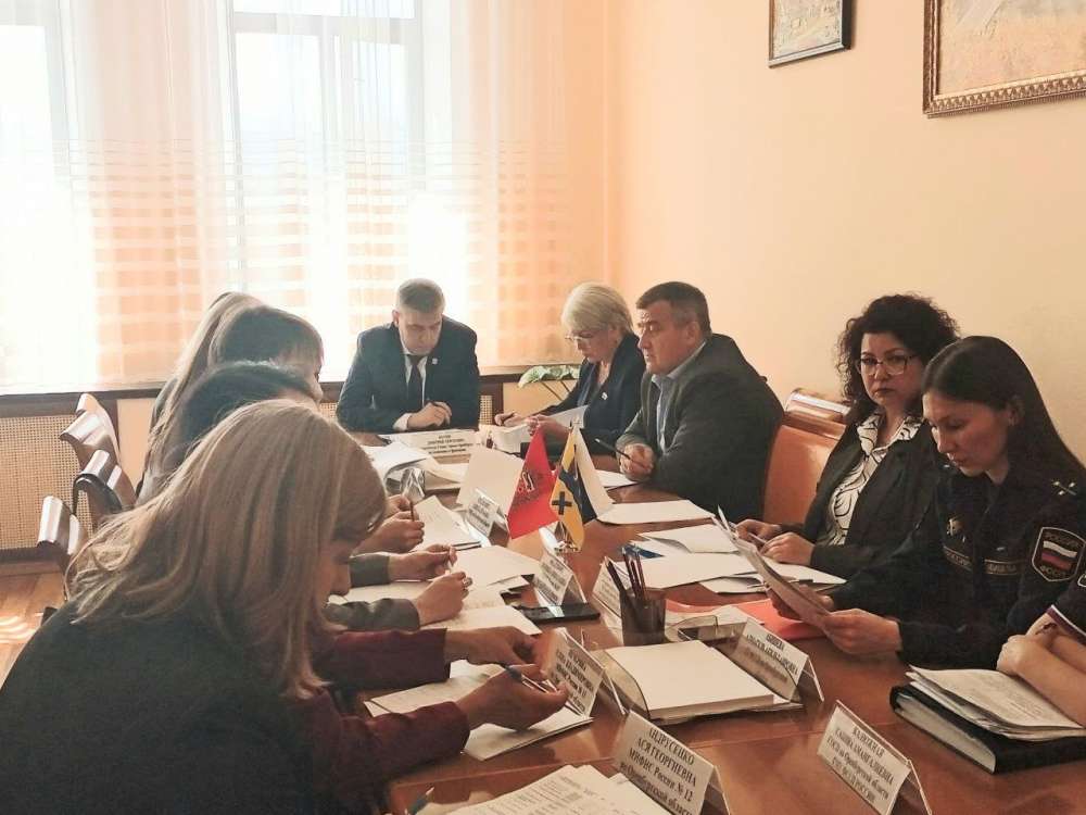 В Оренбурге обсудили долги по налогам на 51 млн рублей