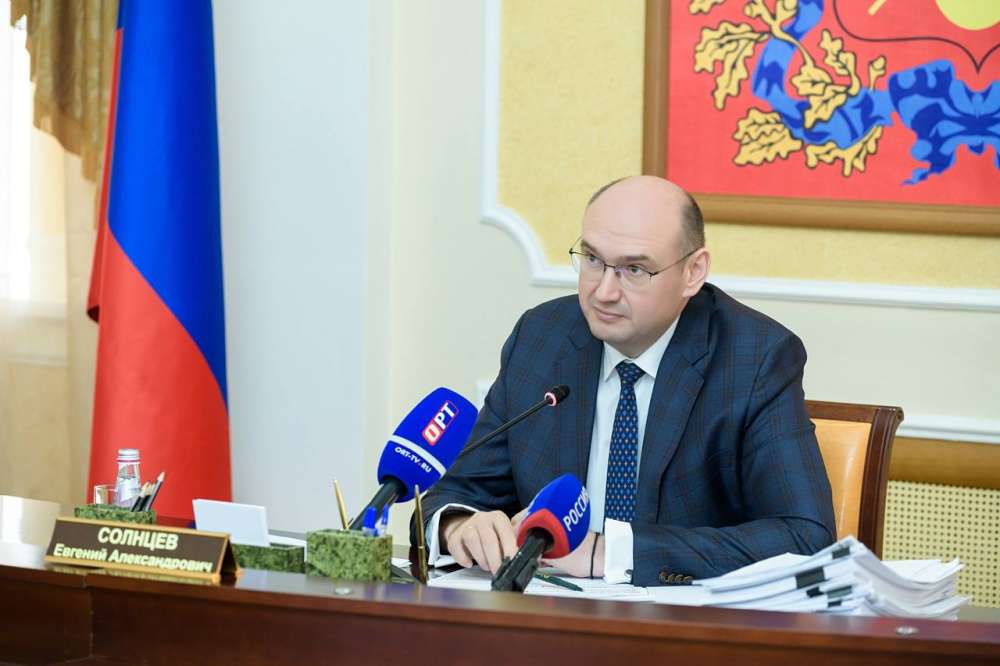 Солнцев жестко раскритиковал работу общественного транспорта в Оренбурге и дал месяц на исправление ситуации 