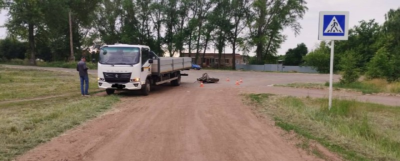 В Бузулукском районе 15-летний мотоциклист столкнулся с КамАЗом