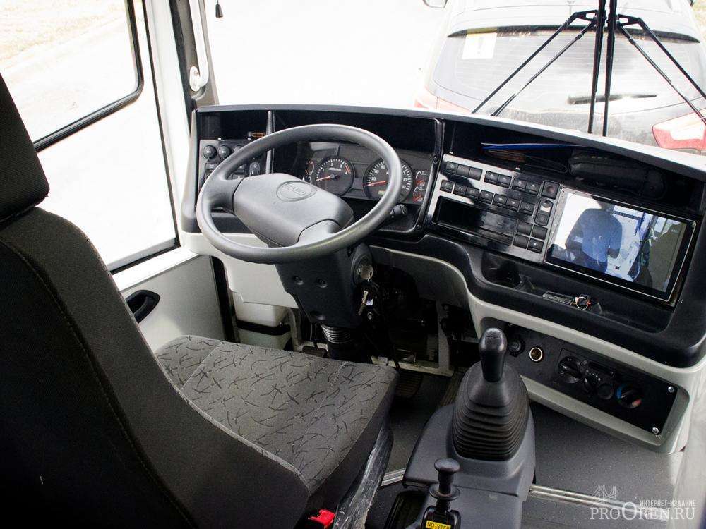 Школы Оренбургской области получат 49 новых автобусов