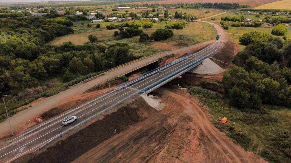 В Переволоцком районе возобновлено движение по мосту через р. Большой Уран