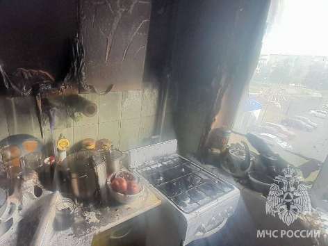 В Бузулуке огнеборцы спасли на пожаре 3 человек 