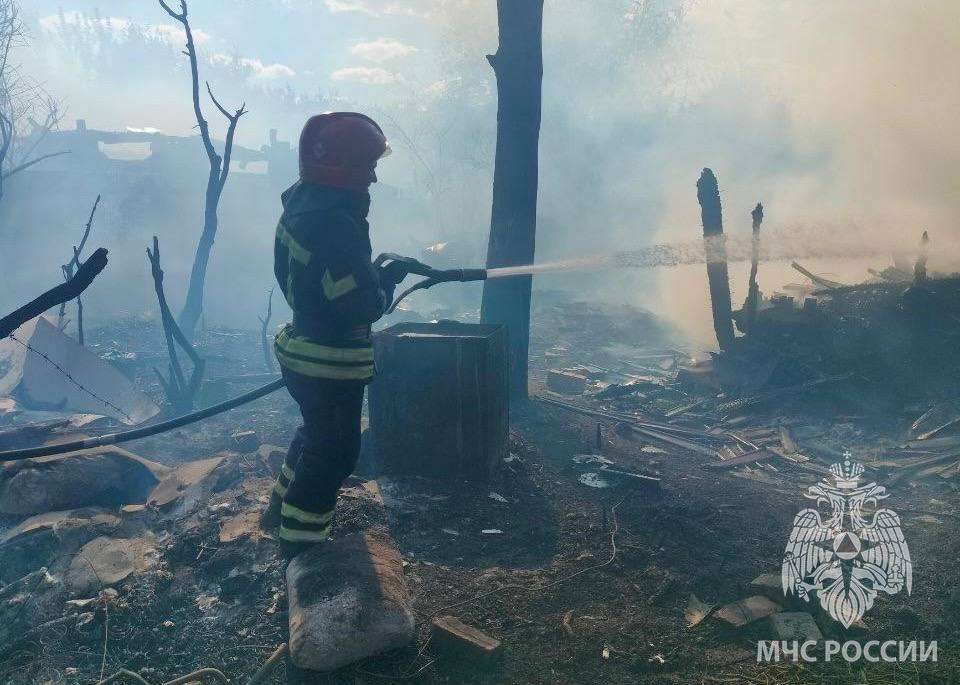 В Оренбурге устанавливают причины пожара в СНТ «Урал»
