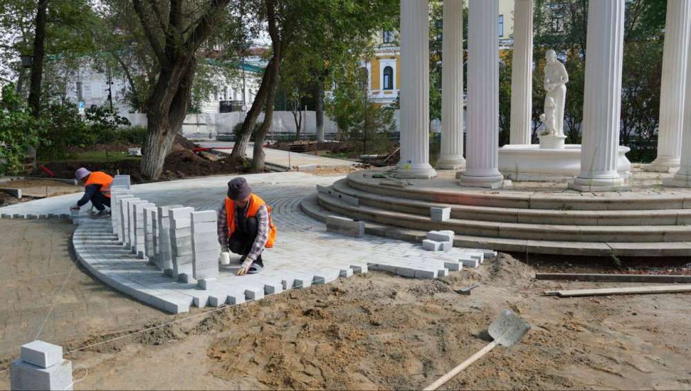 Благоустройство сквера имени В.И. Ленина в Оренбурге готово на 50%