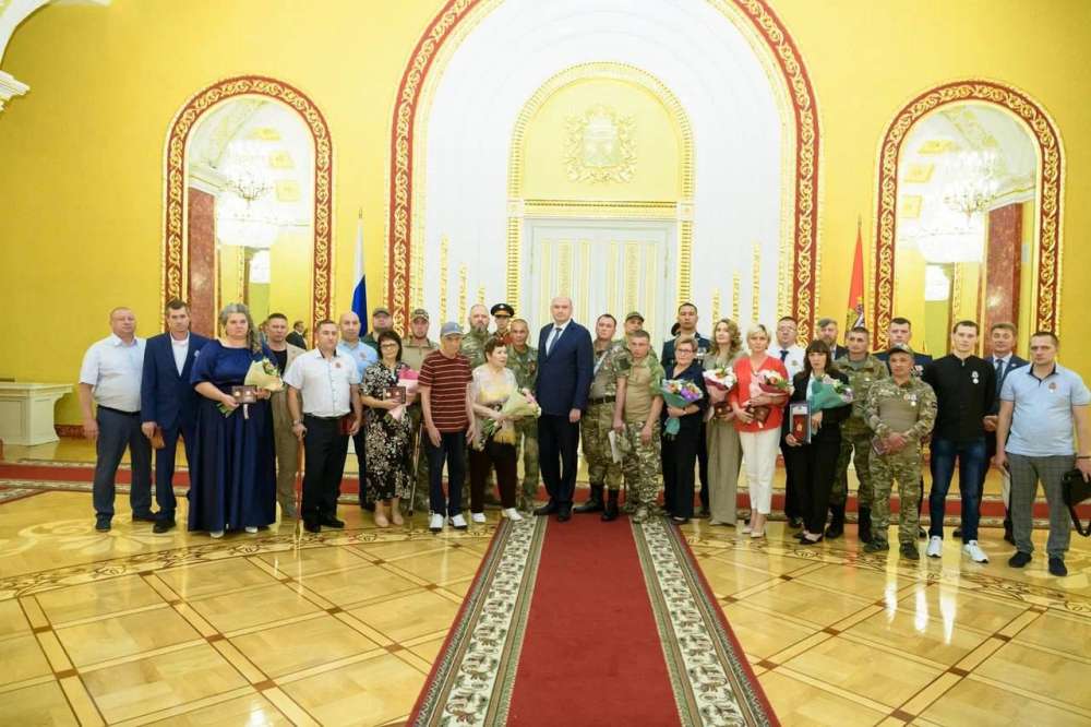 В Оренбурге военнослужащим вручили государственные награды 