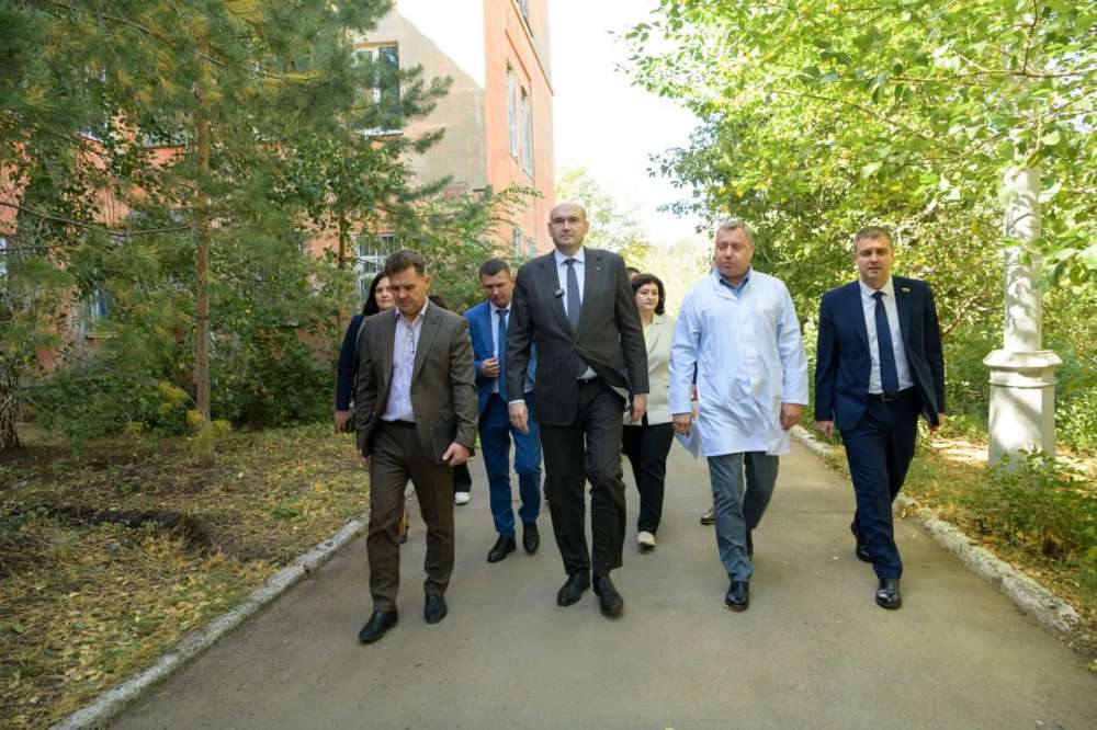 От комбината до больницы: врио губернатора Оренбуржья посетил Медногорск
