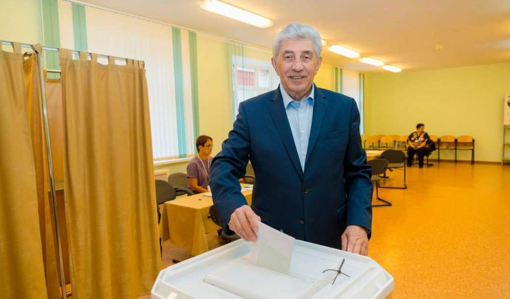 Депутаты Заксобрания Оренбуржья выразили свою гражданскую позицию на выборах