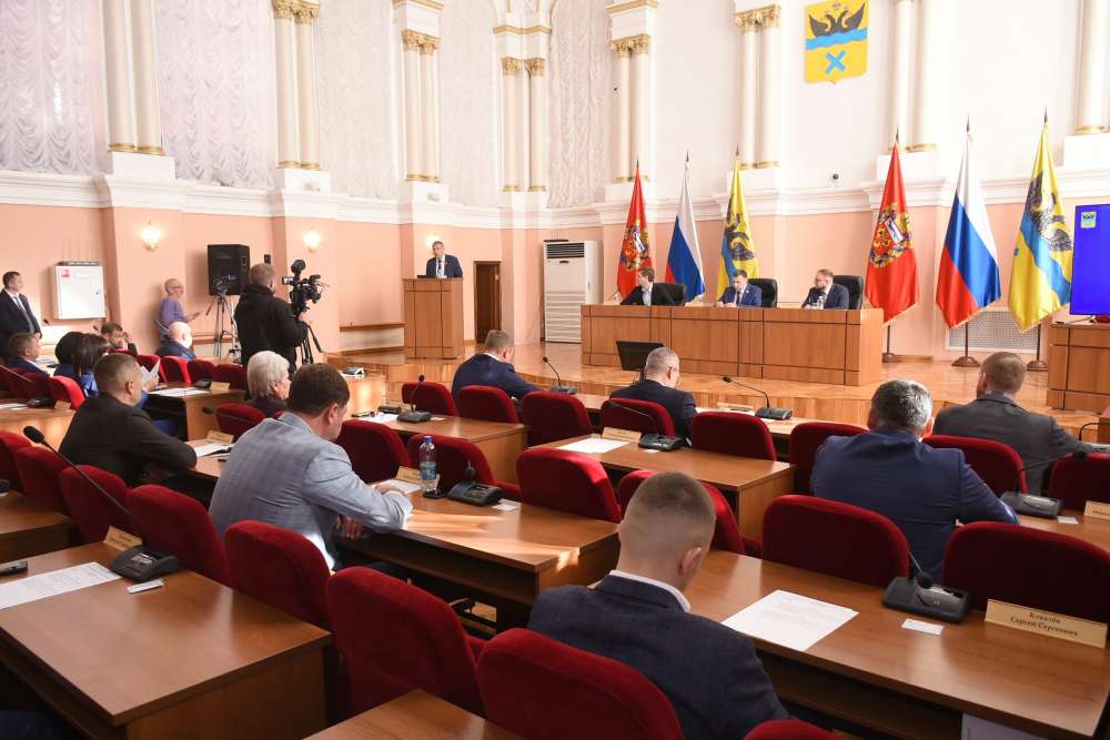 На заседании Оренбургского городского Совета депутаты уточнили главный финансовый документ города