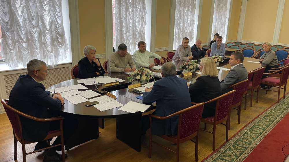 В Оренбургском городском Совете обсудили расходы на безопасность и развитие муниципальной службы