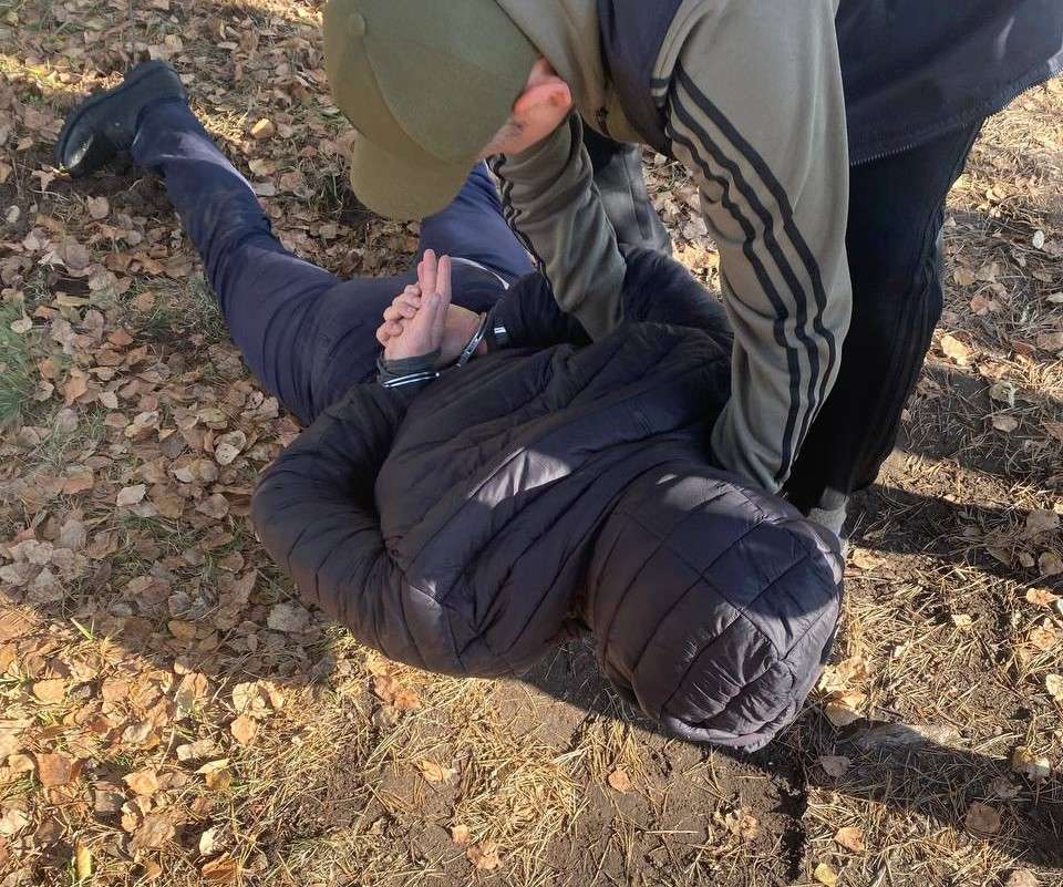 Оренбургские полицейские поймали мошенника из Новосибирска, обманувшего пенсионера на 3 млн рублей