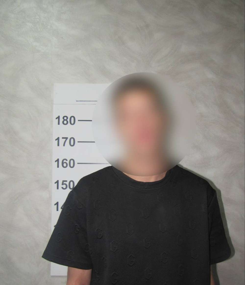 Снял бирку, надел под свою: оренбуржец ограбил спортмагазин